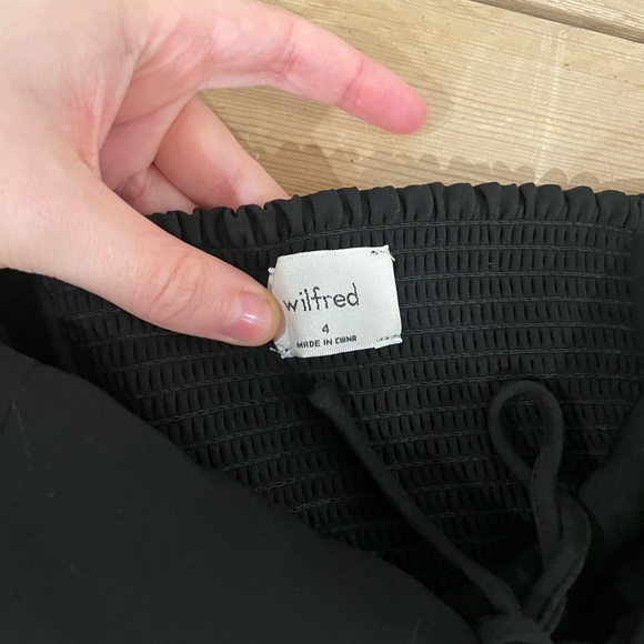 Wilfred Black Off-Shoulder Blouse size 4 - Picture 2 of 4